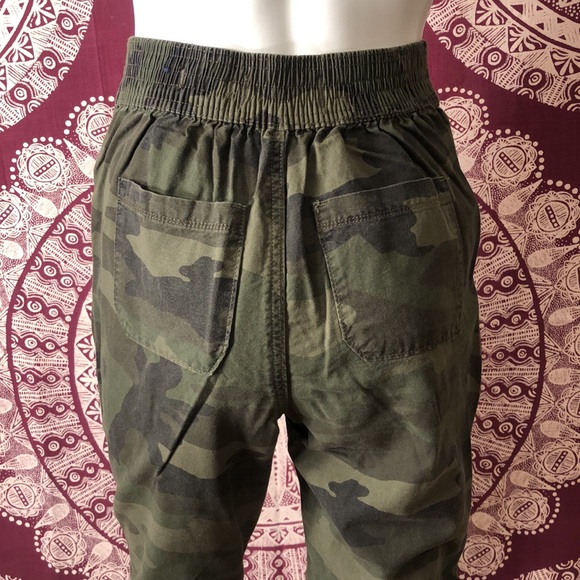 Hollister Ultra High-Rise Jogger - Picture 5 of 8